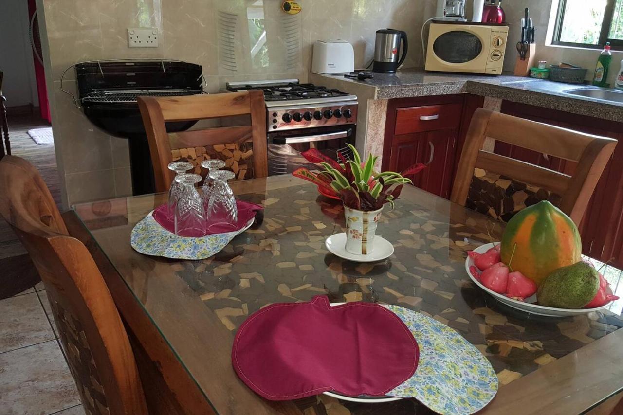 Gigi'S Self Catering Apartment 格劳德港 外观 照片