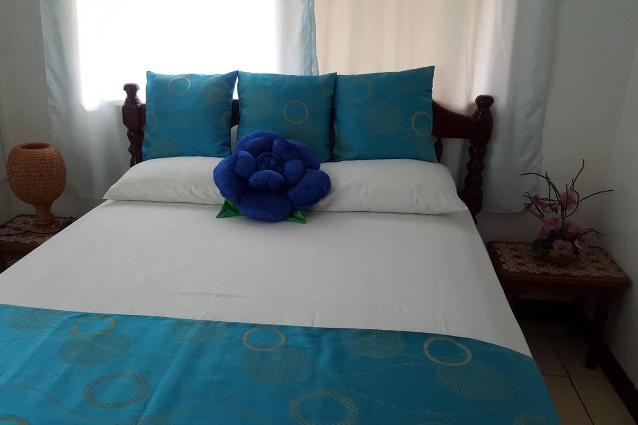 Gigi'S Self Catering Apartment 格劳德港 外观 照片