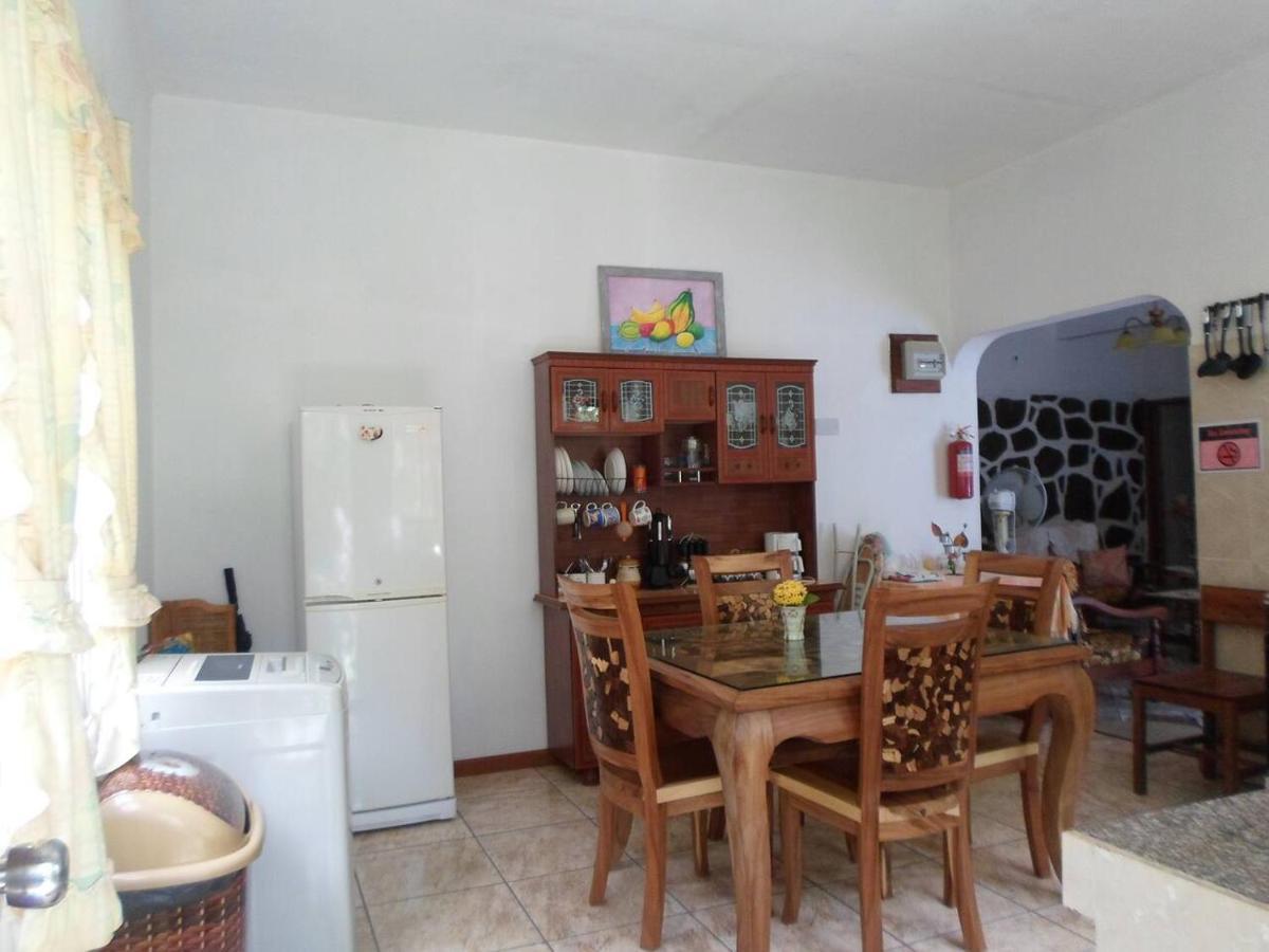 Gigi'S Self Catering Apartment 格劳德港 外观 照片