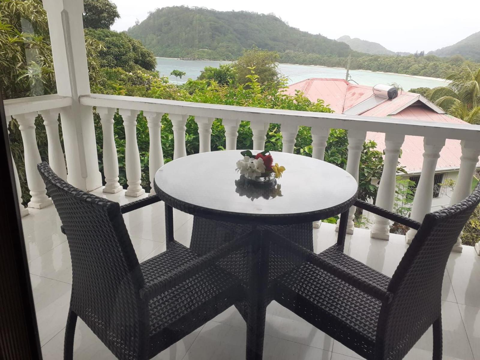 Gigi'S Self Catering Apartment 格劳德港 外观 照片