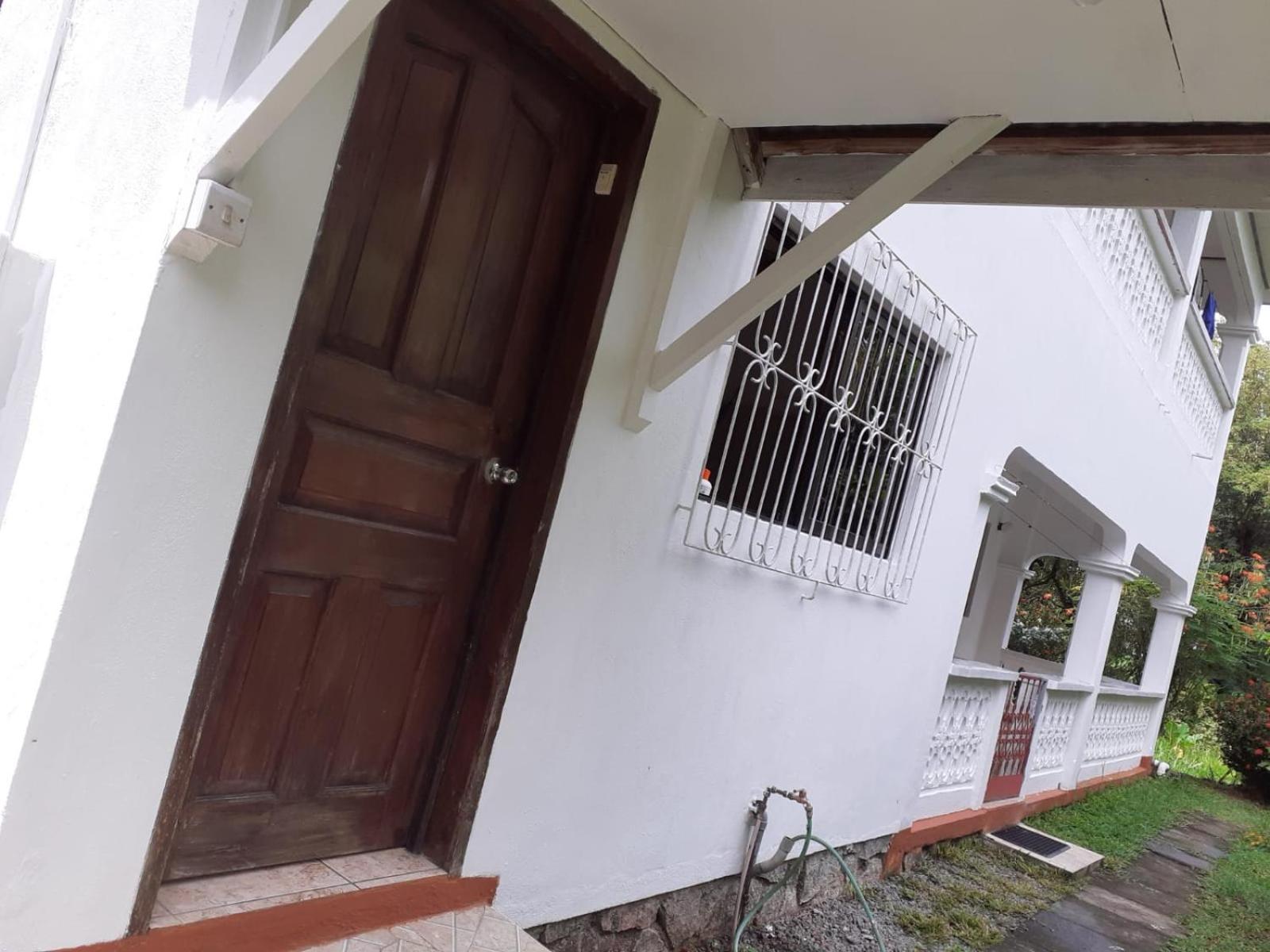 Gigi'S Self Catering Apartment 格劳德港 外观 照片