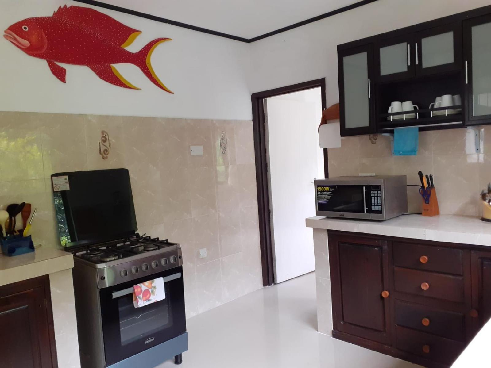 Gigi'S Self Catering Apartment 格劳德港 外观 照片