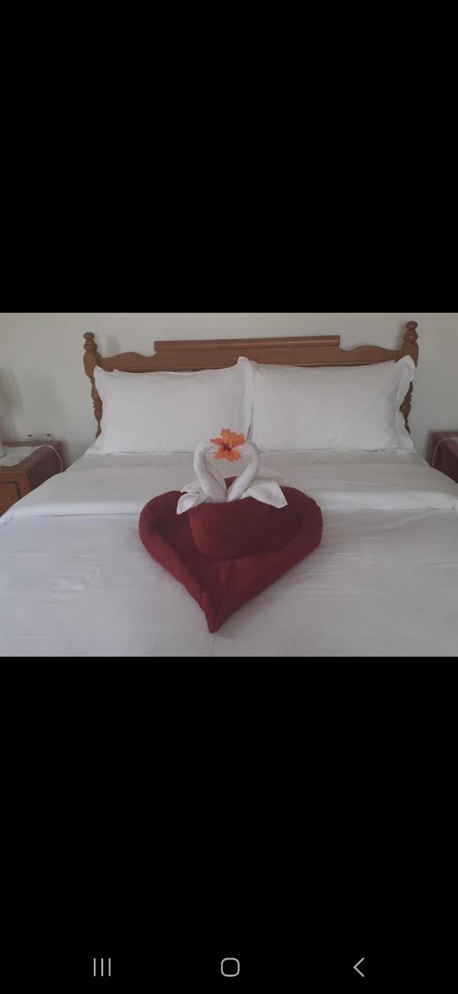 Gigi'S Self Catering Apartment 格劳德港 客房 照片